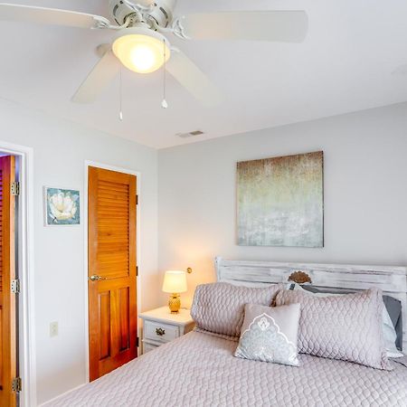 Cozy Lakefront Middle Bass Retreat With Balcony プットインベイ エクステリア 写真