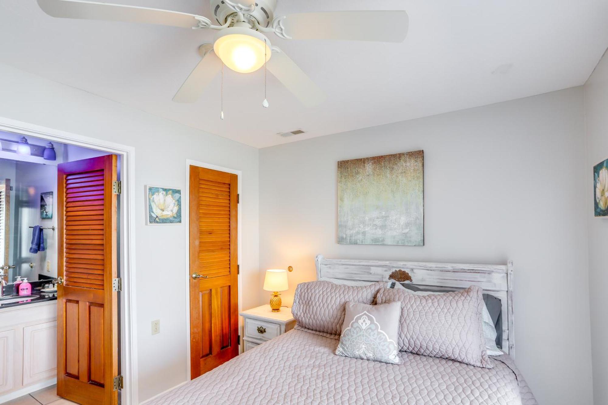 Cozy Lakefront Middle Bass Retreat With Balcony プットインベイ エクステリア 写真