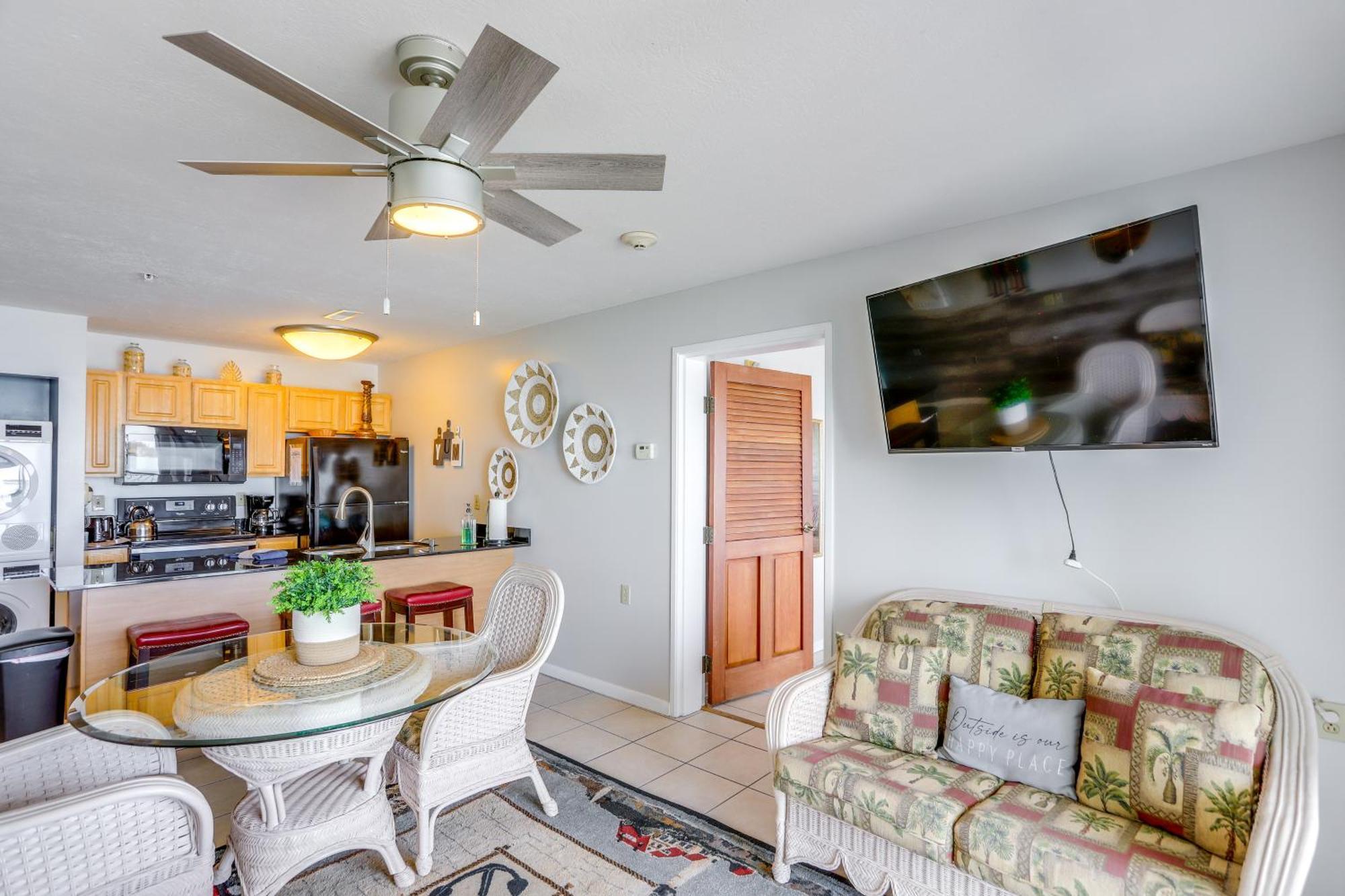 Cozy Lakefront Middle Bass Retreat With Balcony プットインベイ エクステリア 写真